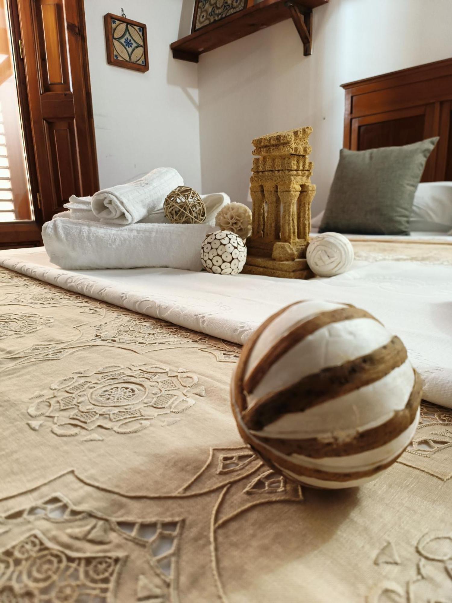Afena Rent Bedrooms Agrigento Ngoại thất bức ảnh